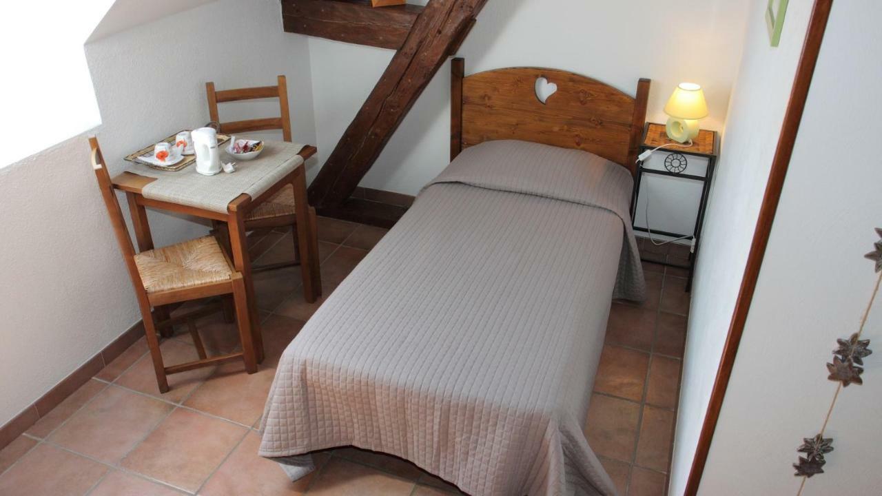 Auberge Du Goutarou Saint-Michel-les-Portes Exterior photo